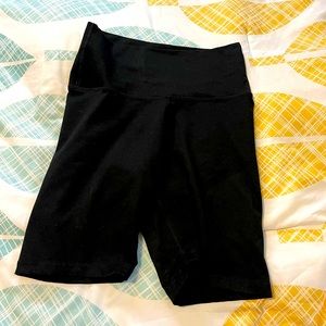 Aerie Chill Play Move Biker Shorts